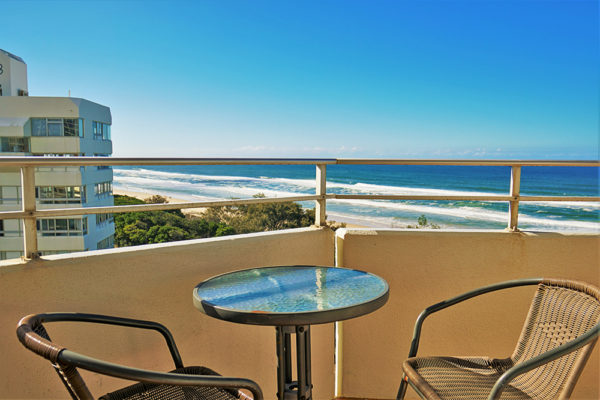Equinox Holiday -Beachront - Surfers Paradise- Balcony View .4