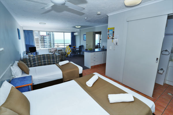 Equinox Holiday -Beachront - Surfers Paradise- Bedroom Lounge