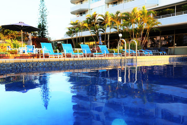 Equinox Holiday -Beachront - Surfers Paradise- Pool Large