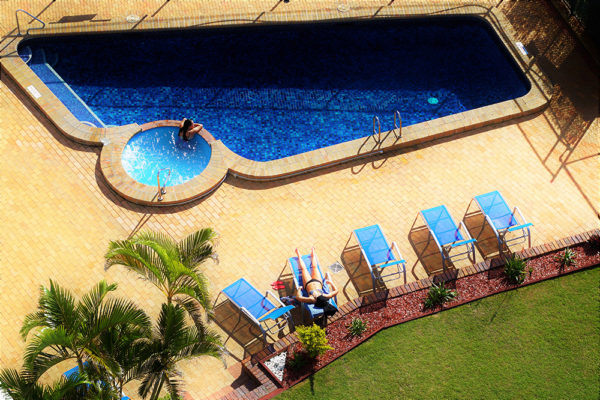 Equinox Holiday -Beachront - Surfers Paradise- in the Spa